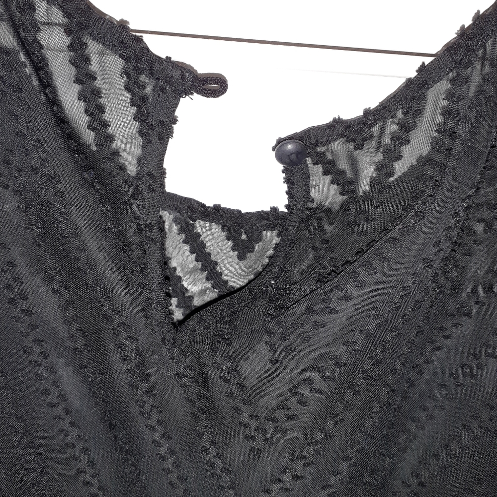 Clothes - Picture 3 of 5